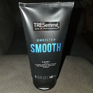TRESemmé One Step Smooth Hair Cream